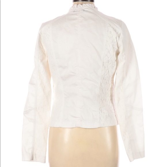 Maurices Size L Ruffle Accent Ivory Jacket - Picture 2 of 2